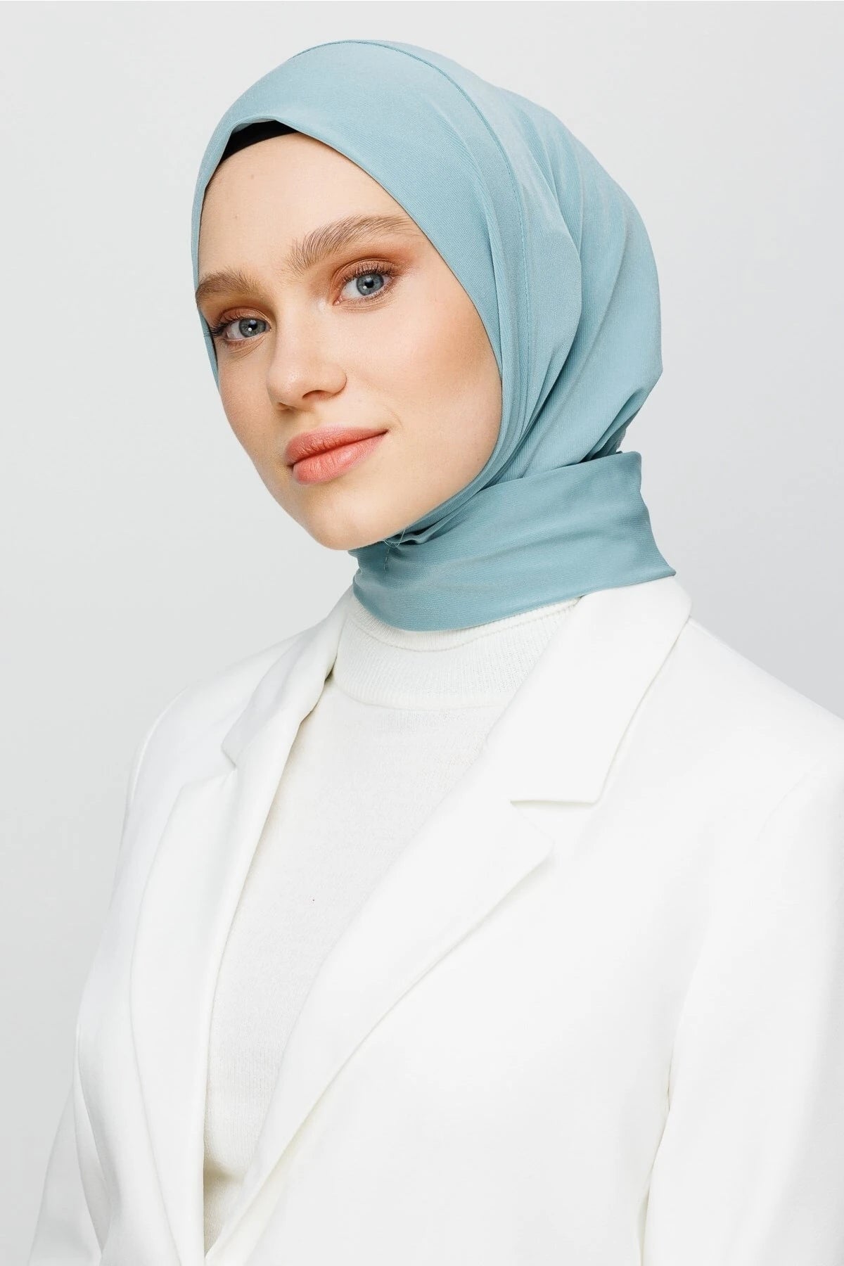LARA PRACTICAL 5 SECONDS HIJAB | SKY