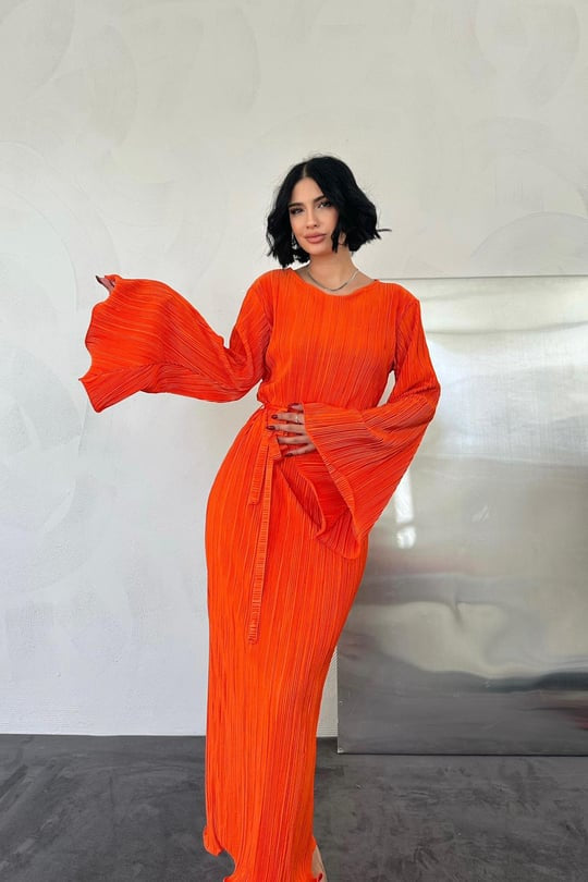 BISAN WIDE PLISSE  DRESS | SUNSET BLUSH