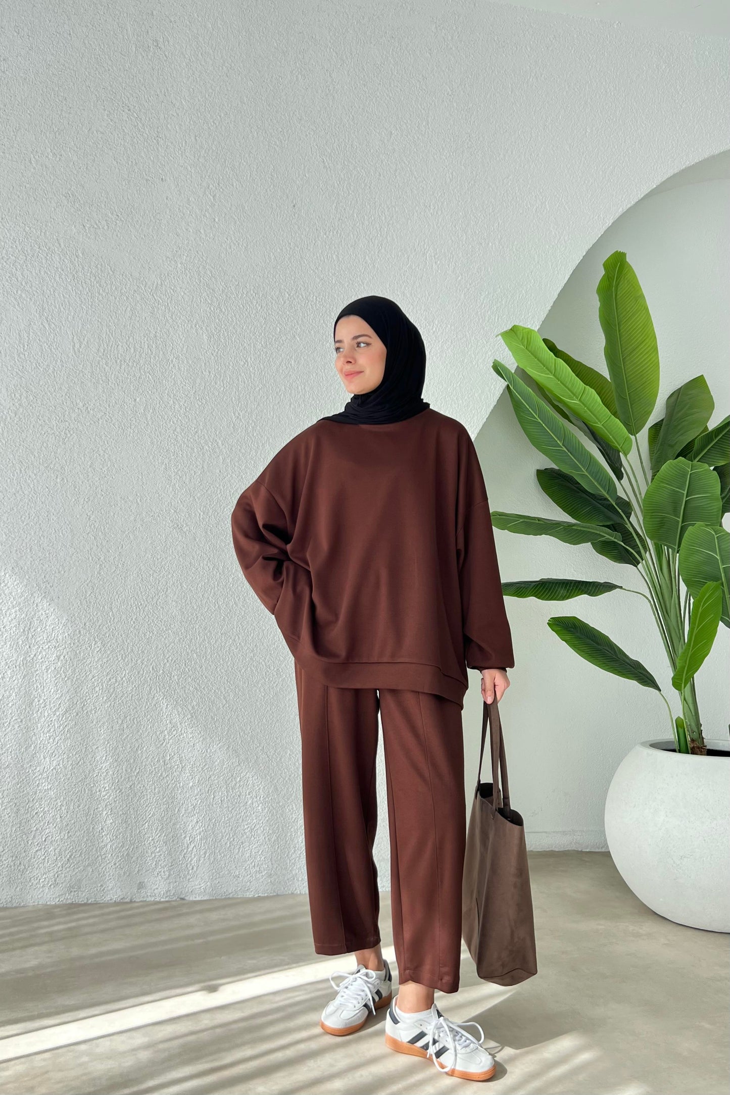 Lama Winter Hijab Trousers Coord | Modest Airport Two-Piece Trousers Set| Brown