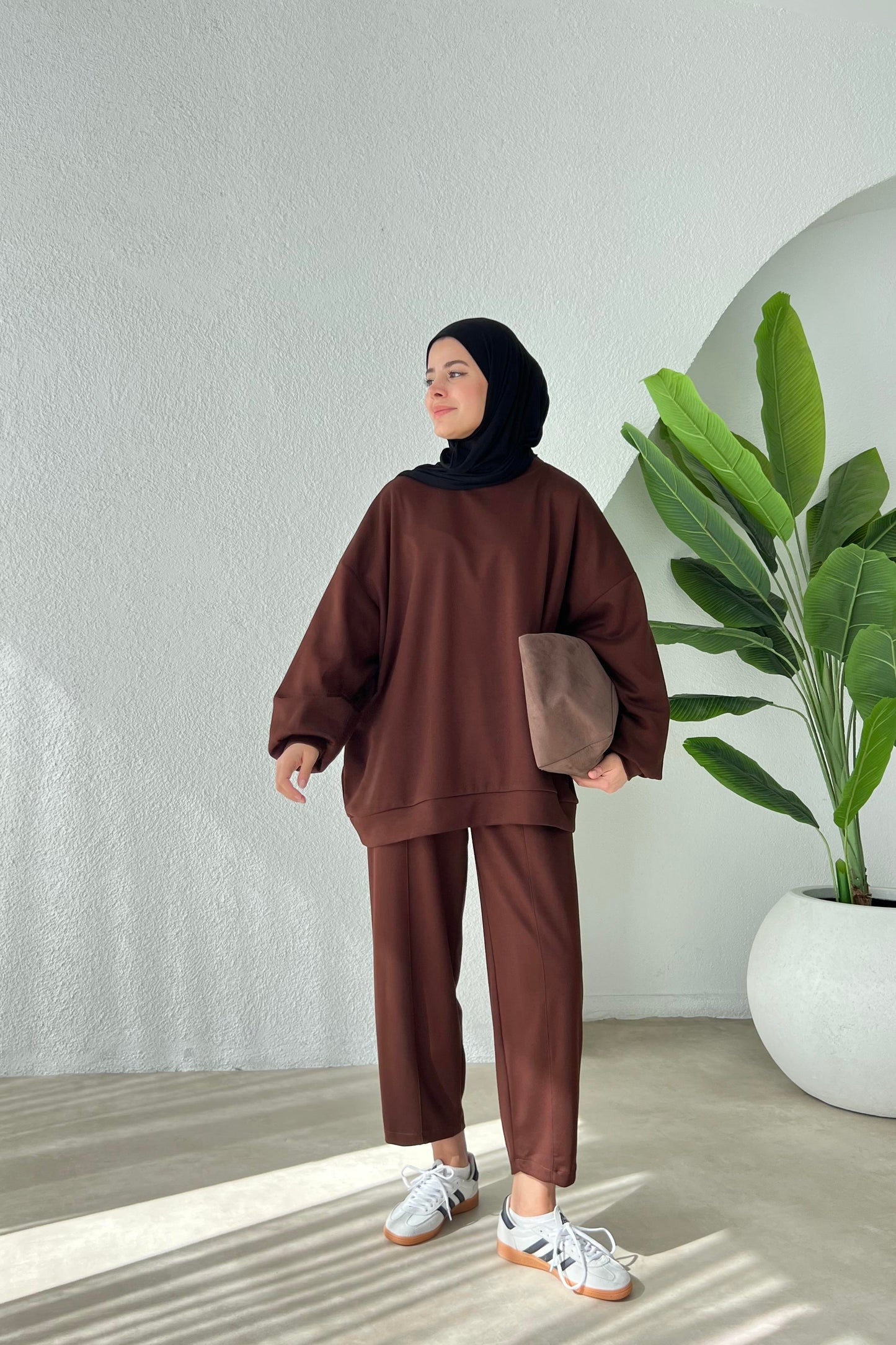 Lama Winter Hijab Trousers Coord | Modest Airport Two-Piece Trousers Set| Brown