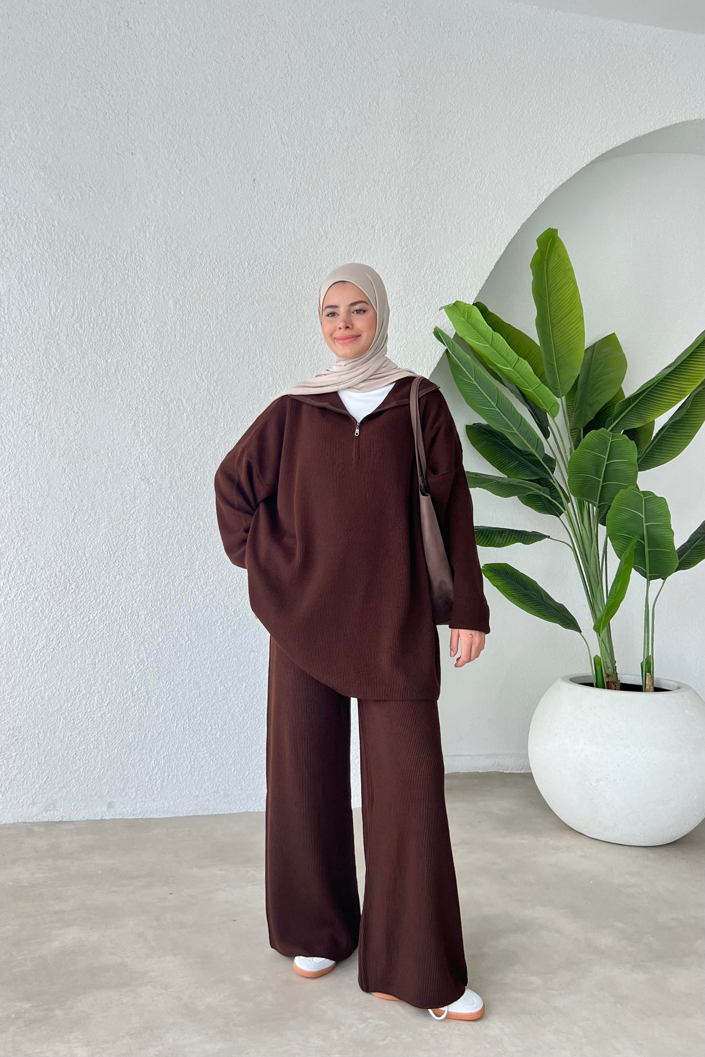 Tamara Knitted trousers set | Hijab two piece coord | Brown