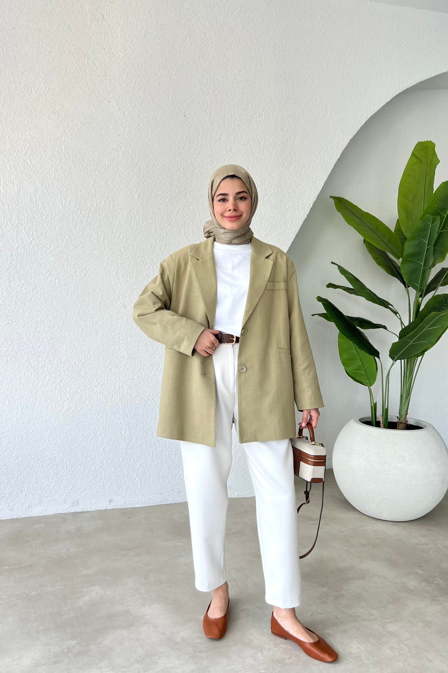 MILA LINEN BLAZER  WOMEN | AESTHETIC GREEN