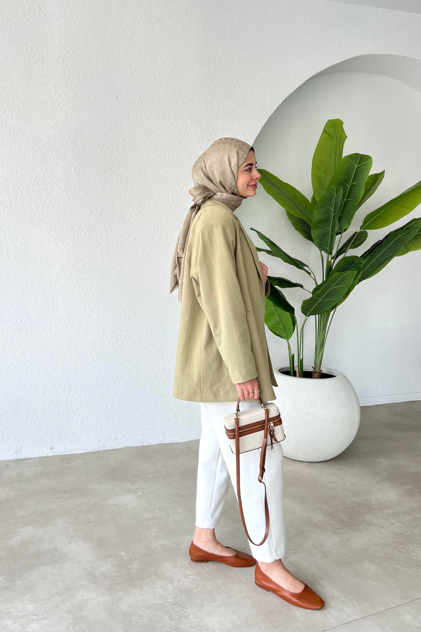 MILA LINEN BLAZER  WOMEN | AESTHETIC GREEN